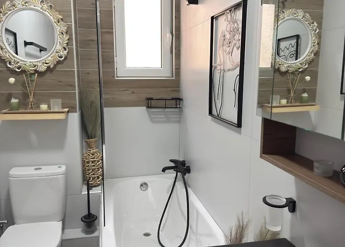 Julies Homes Калаврита