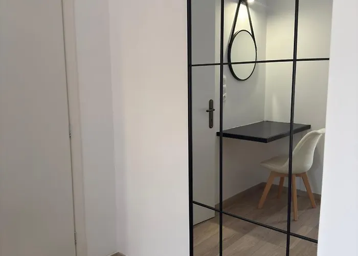 아파트 Julies Homes